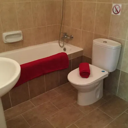 Poolside 2 Bedroom Apt, Riviera, Universal Area * Пафос
