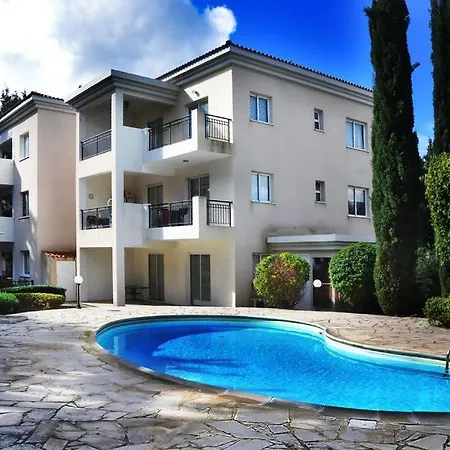 Poolside 2 Bedroom Apt, Riviera, Universal Area Paphos